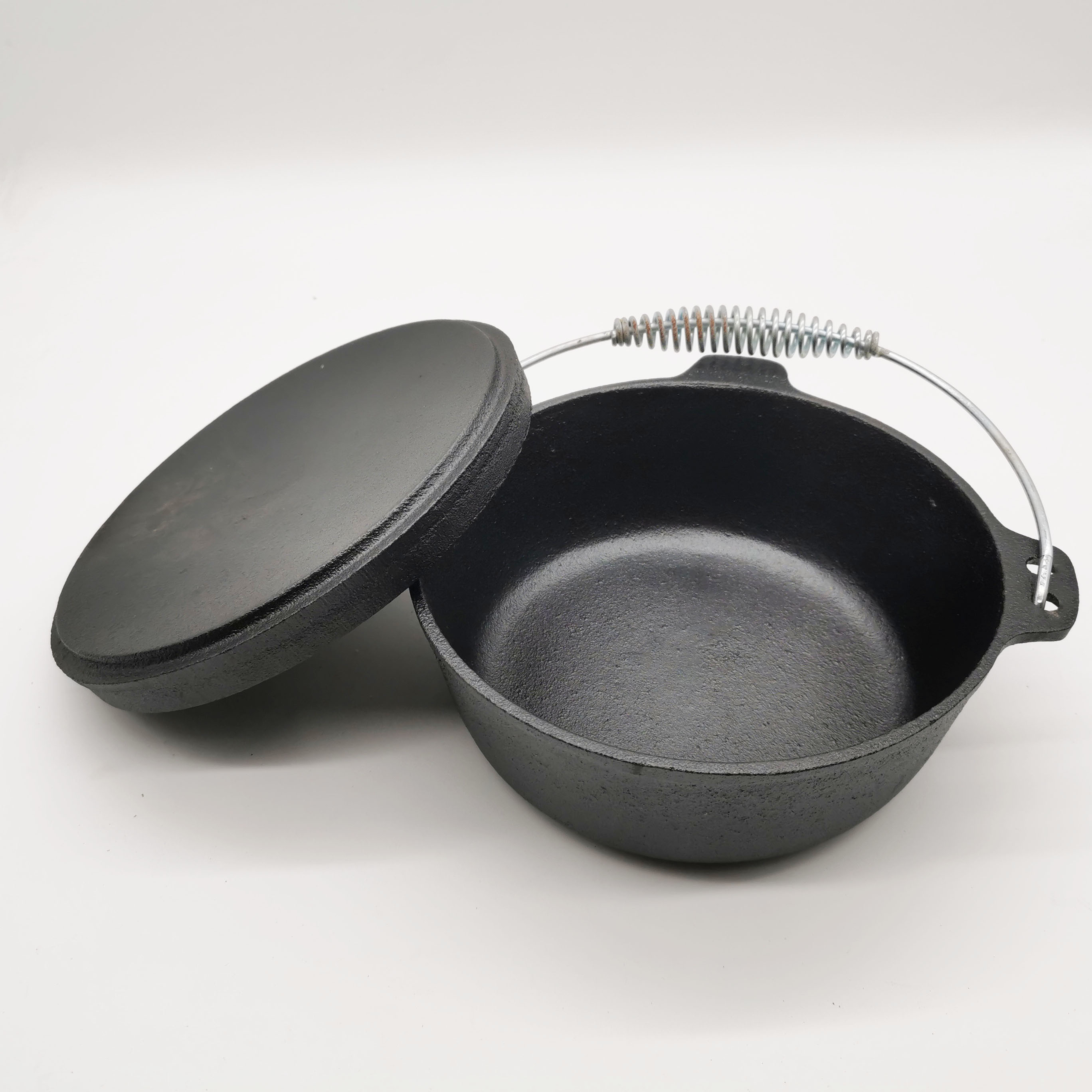 2QT Cast Iron Camp Dutch Oven  - Camp Dutch Oven Cast review and price